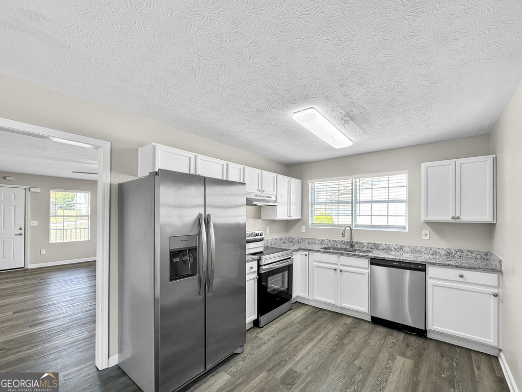 178 Marsh Glen Drive - Photo 5