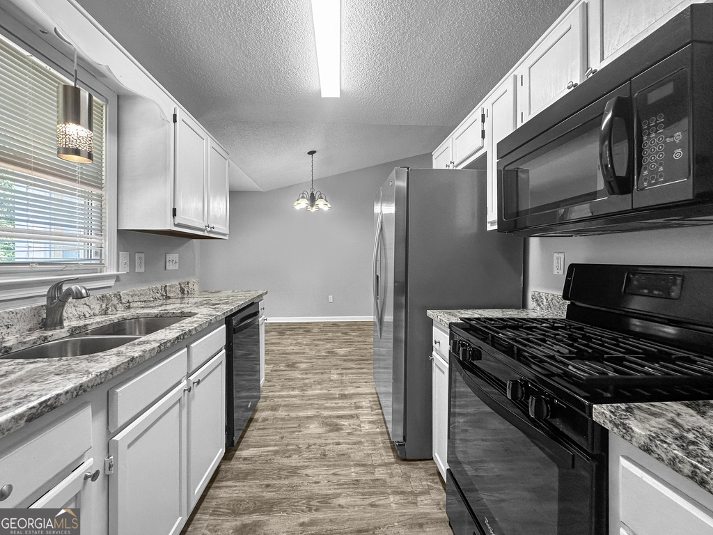 368 Wesley Mill Place - Photo 6