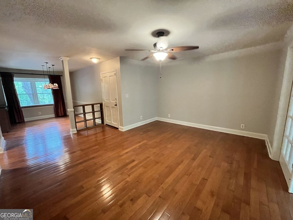 82 Montre Square Nw - Photo 10