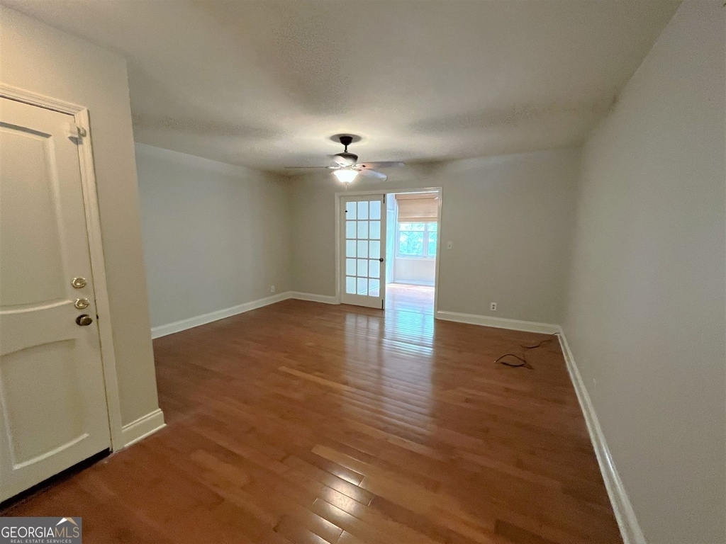 82 Montre Square Nw - Photo 9