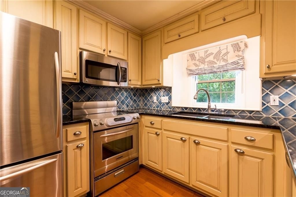 82 Montre Square Nw - Photo 18