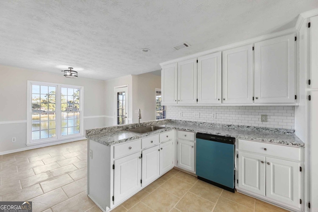7988 Westlake Drive - Photo 21