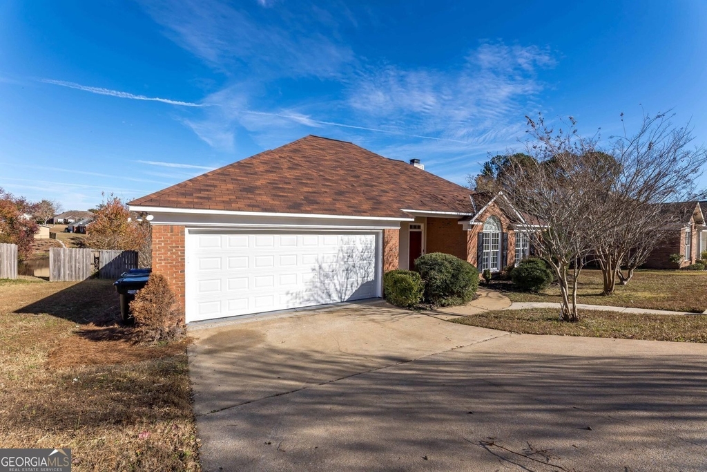 7988 Westlake Drive - Photo 0