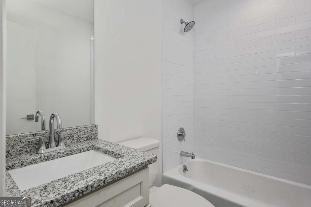 1170 Greenwich Street Sw - Photo 9