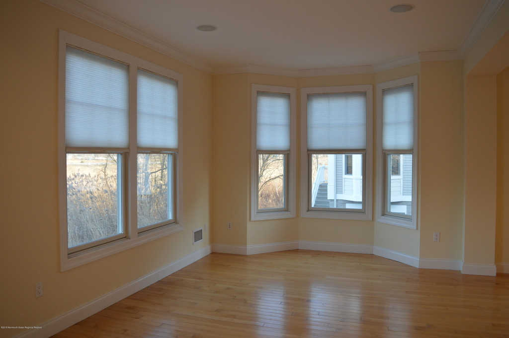 606 Park Avenue - Photo 3