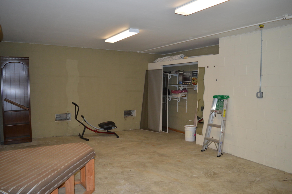 606 Park Avenue - Photo 34