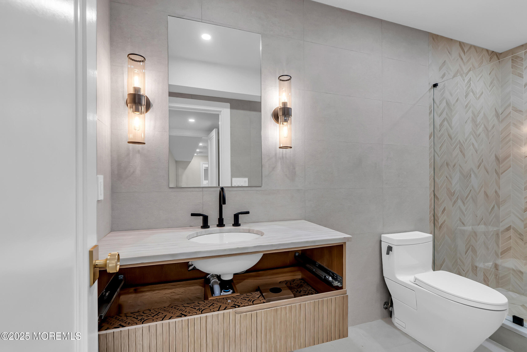 19 Clarence Avenue - Photo 25