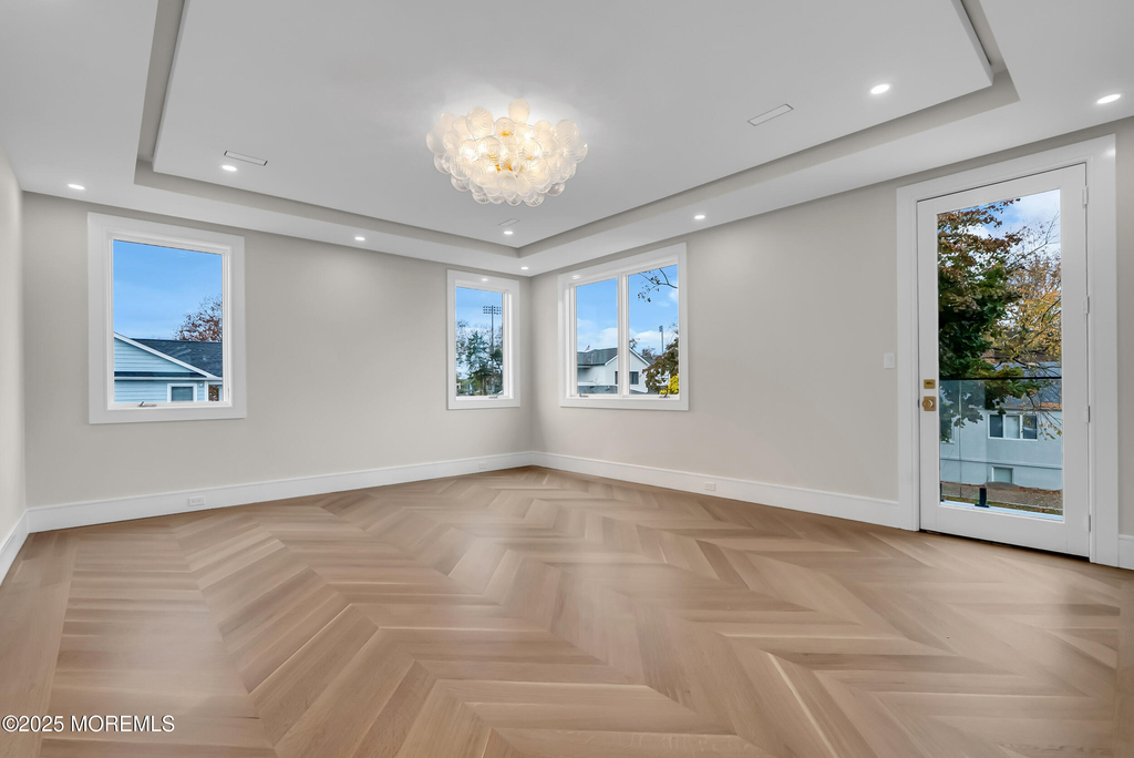 19 Clarence Avenue - Photo 17