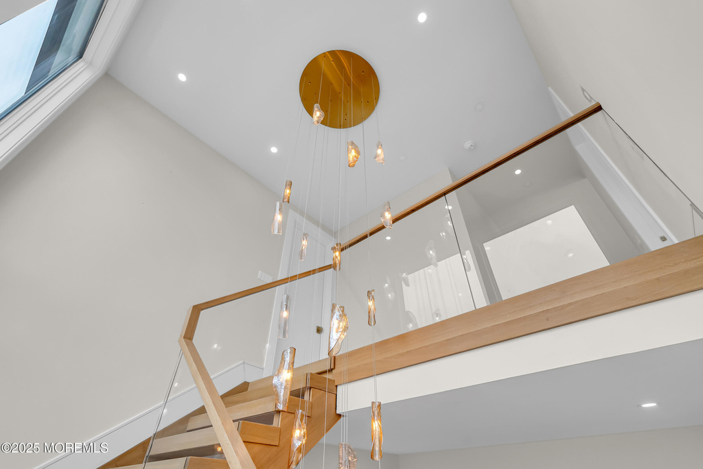 19 Clarence Avenue - Photo 16