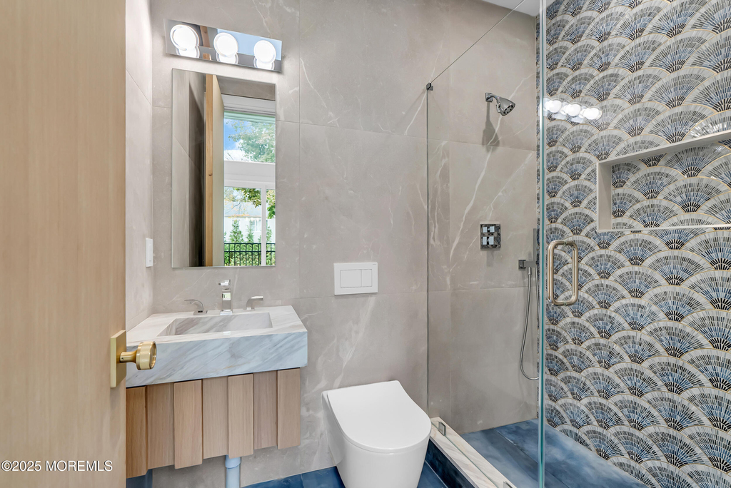 19 Clarence Avenue - Photo 14