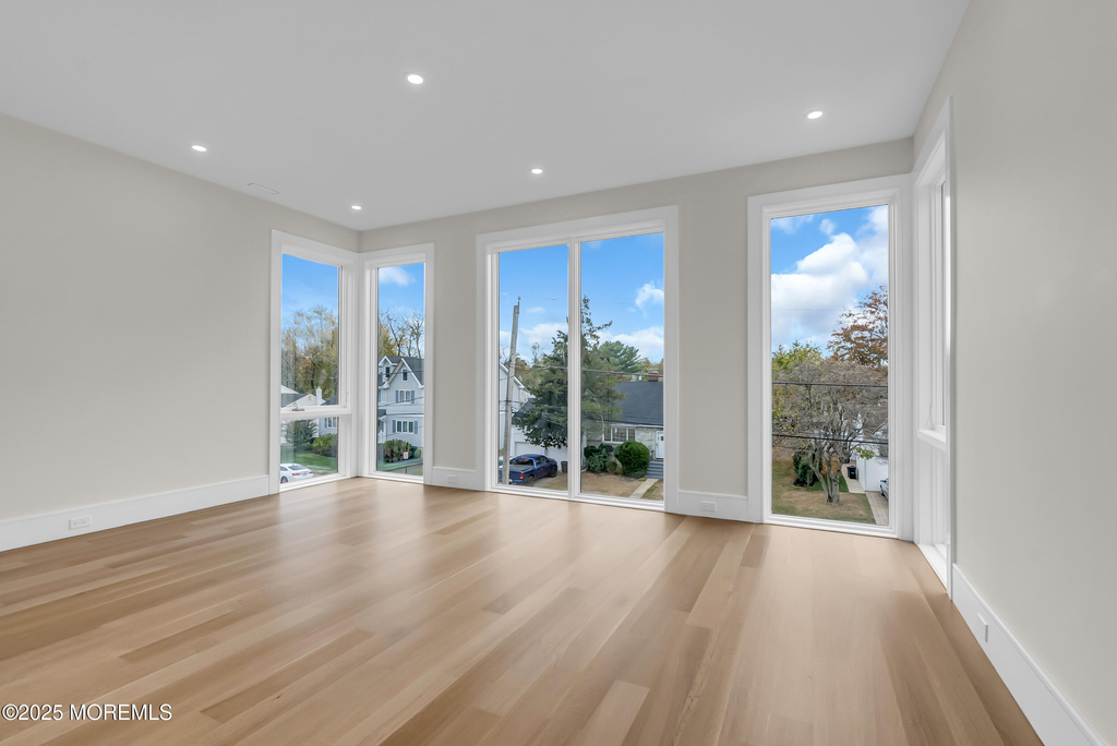 19 Clarence Avenue - Photo 22
