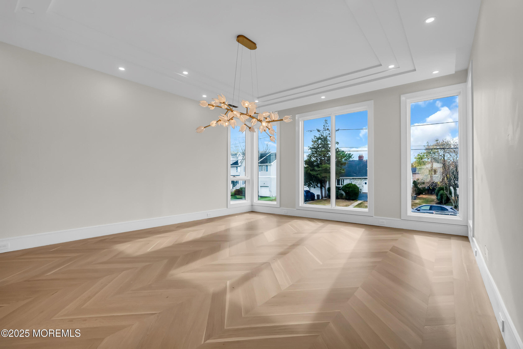 19 Clarence Avenue - Photo 4