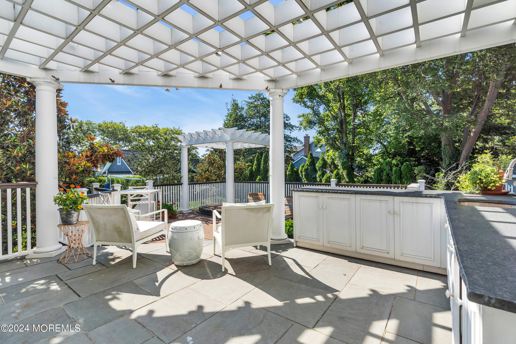 207 Monmouth Avenue - Photo 51