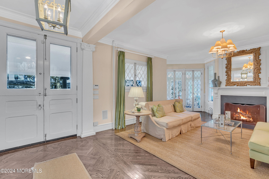 207 Monmouth Avenue - Photo 7