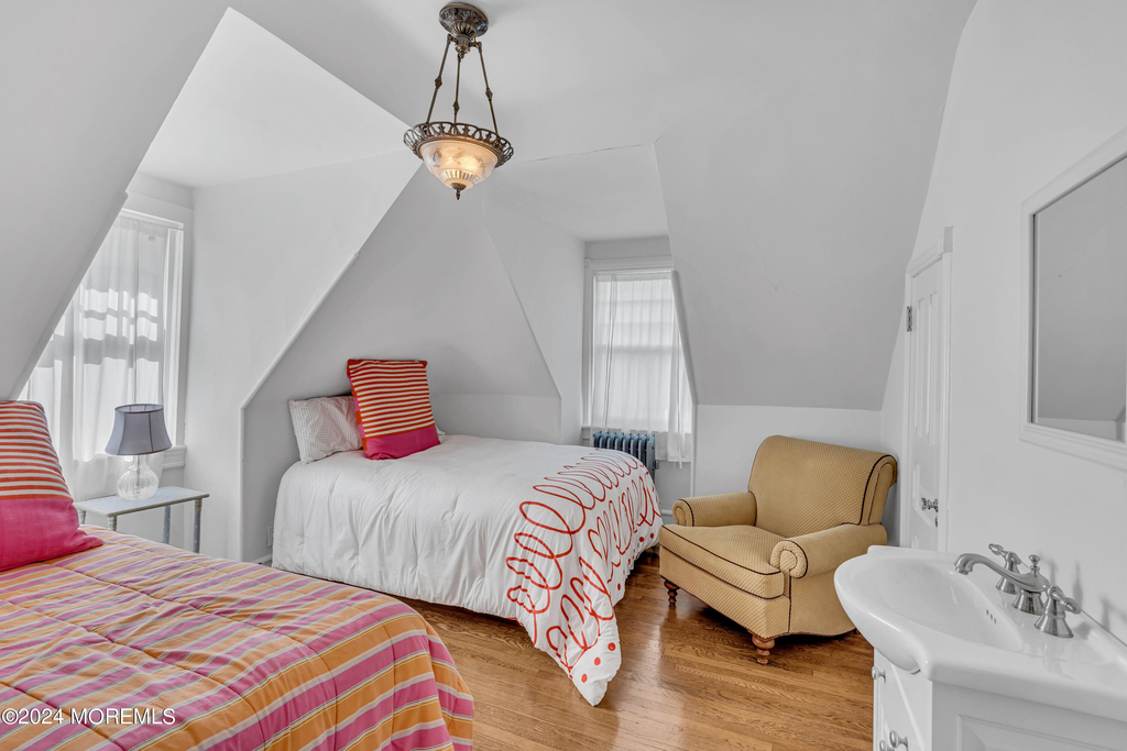 207 Monmouth Avenue - Photo 44