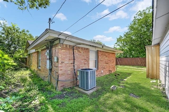 2539 Hillsboro Avenue - Photo 14