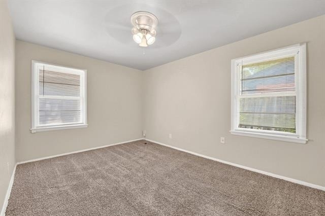 2539 Hillsboro Avenue - Photo 22