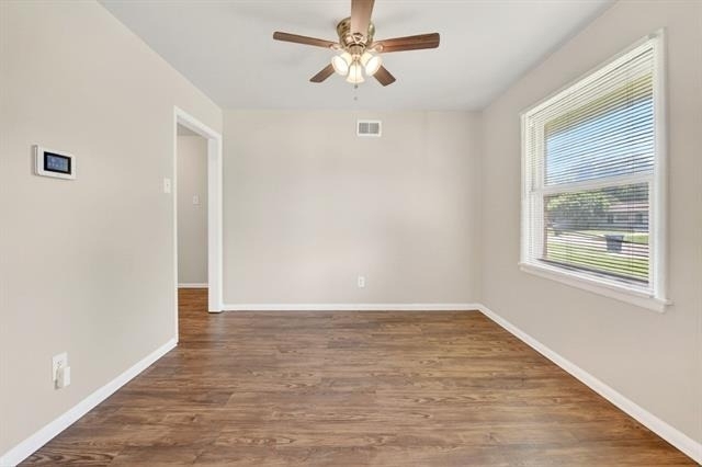 2539 Hillsboro Avenue - Photo 4