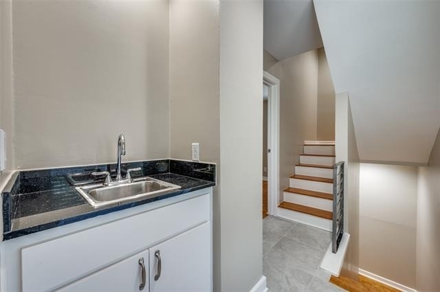 4130 Newton Avenue - Photo 11