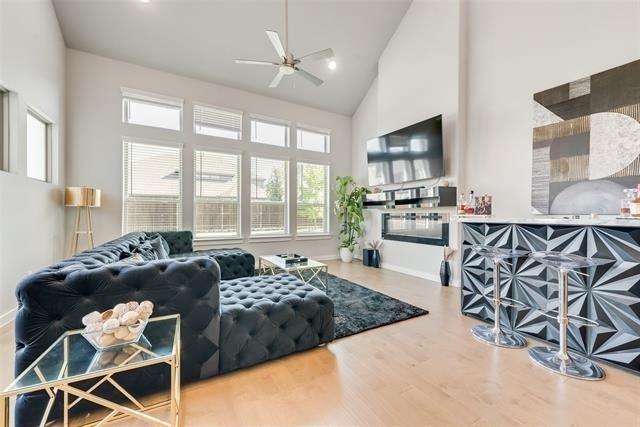 211 Coyote Creek Drive - Photo 3