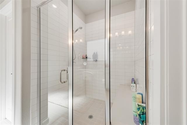 211 Coyote Creek Drive - Photo 21