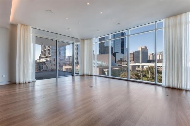 1747 Leonard Street - Photo 13