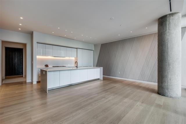 1747 Leonard Street - Photo 11
