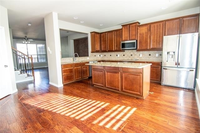 2557 Jacobson Drive - Photo 3