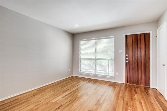 4616 W Lovers Lane - Photo 0