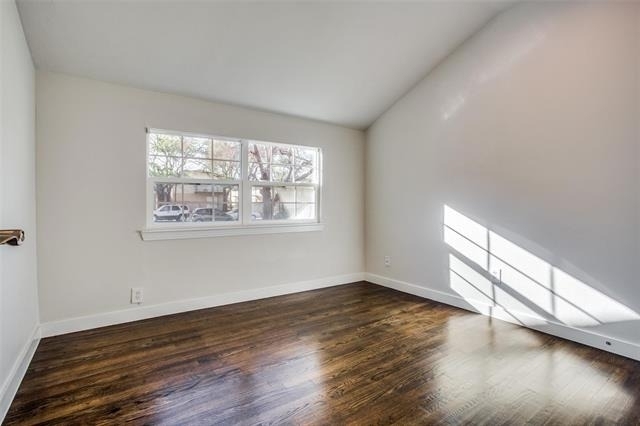 3147 Hedgerow Drive - Photo 12