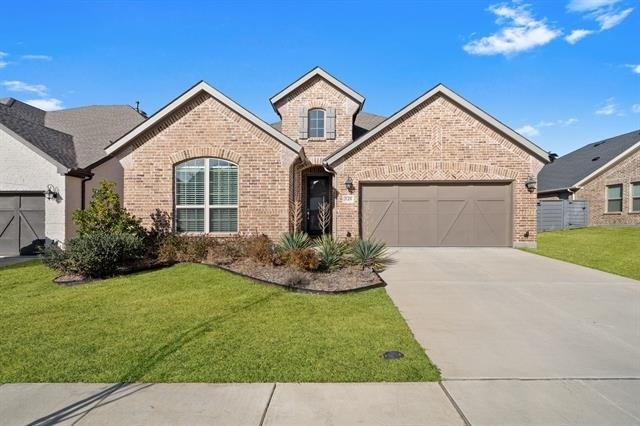549 Cedarwood Street - Photo 0