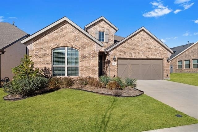 549 Cedarwood Street - Photo 1