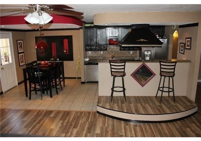 5425 Slay Drive - Photo 2