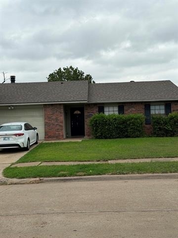 5425 Slay Drive - Photo 0