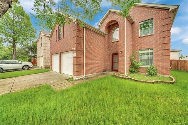 1970 Garrison Way - Photo 2