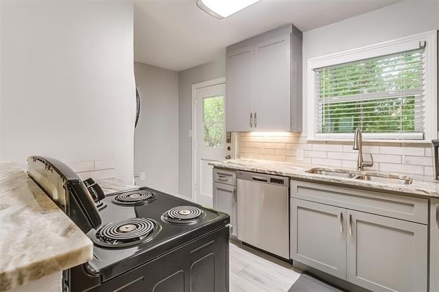 4704 Collinwood Avenue - Photo 14