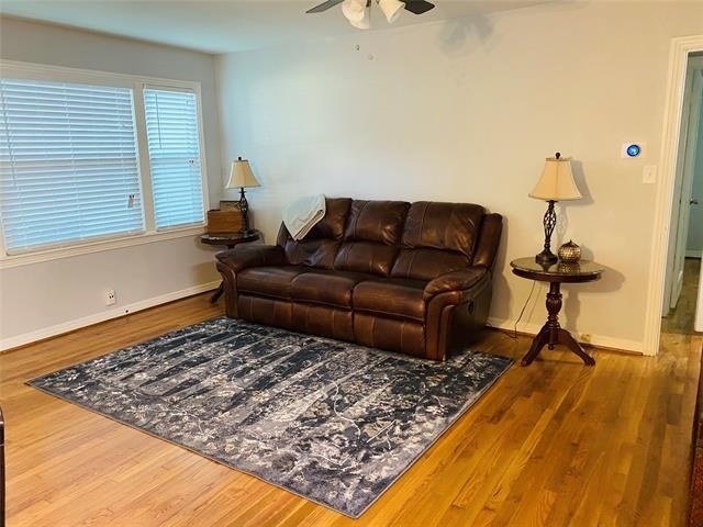 4704 Collinwood Avenue - Photo 3
