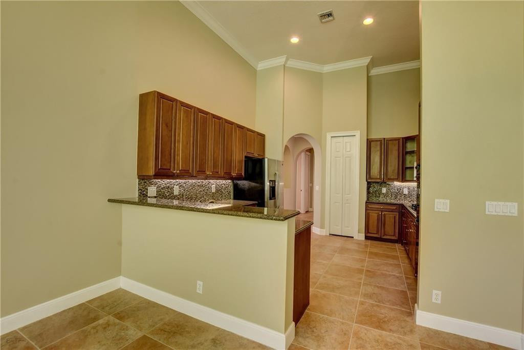 10295 Trianon Place - Photo 6