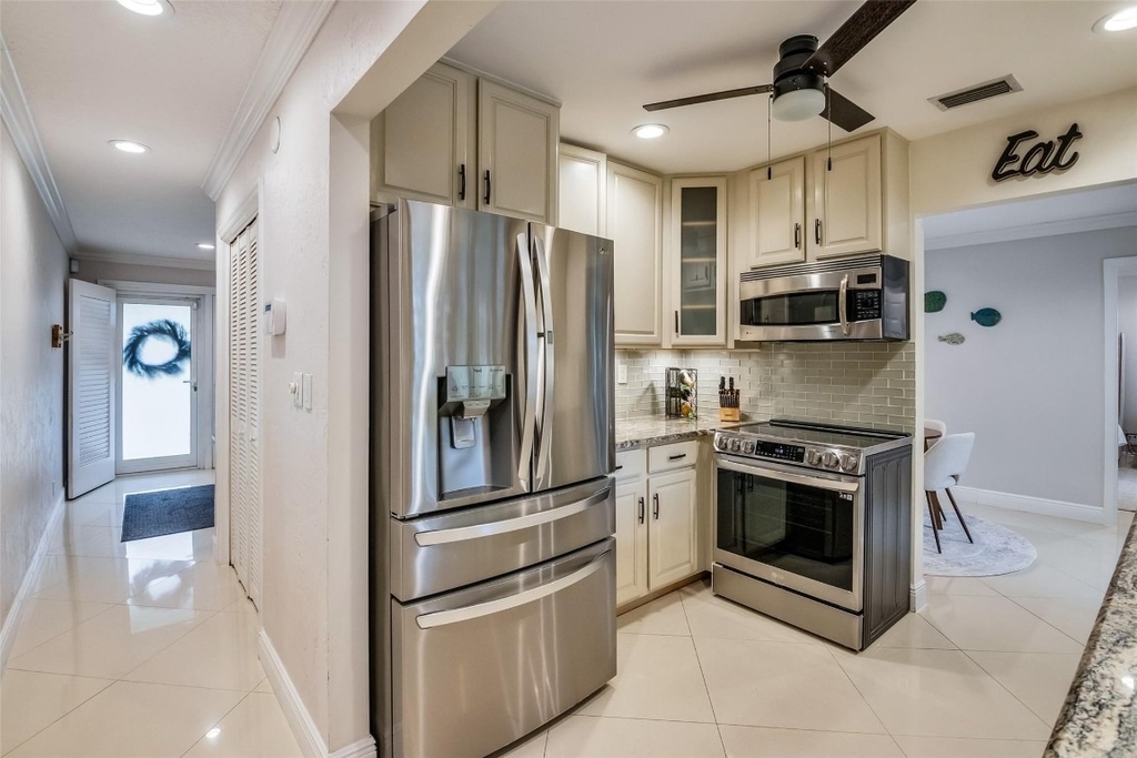 2750 Se 4th Street - Photo 16