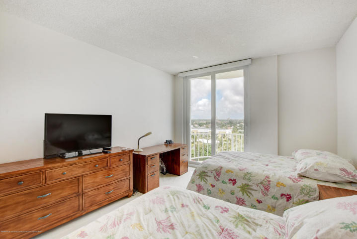 100 Worth Avenue - Photo 13