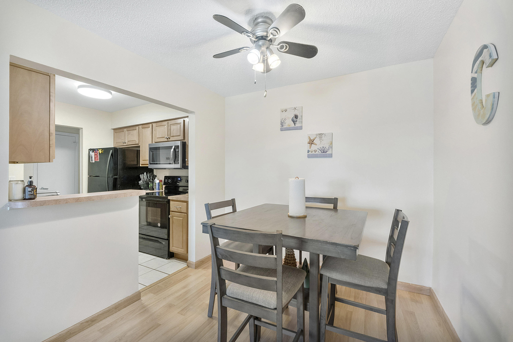 125 Shore Court - Photo 5