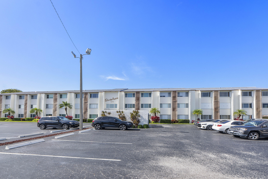 125 Shore Court - Photo 9