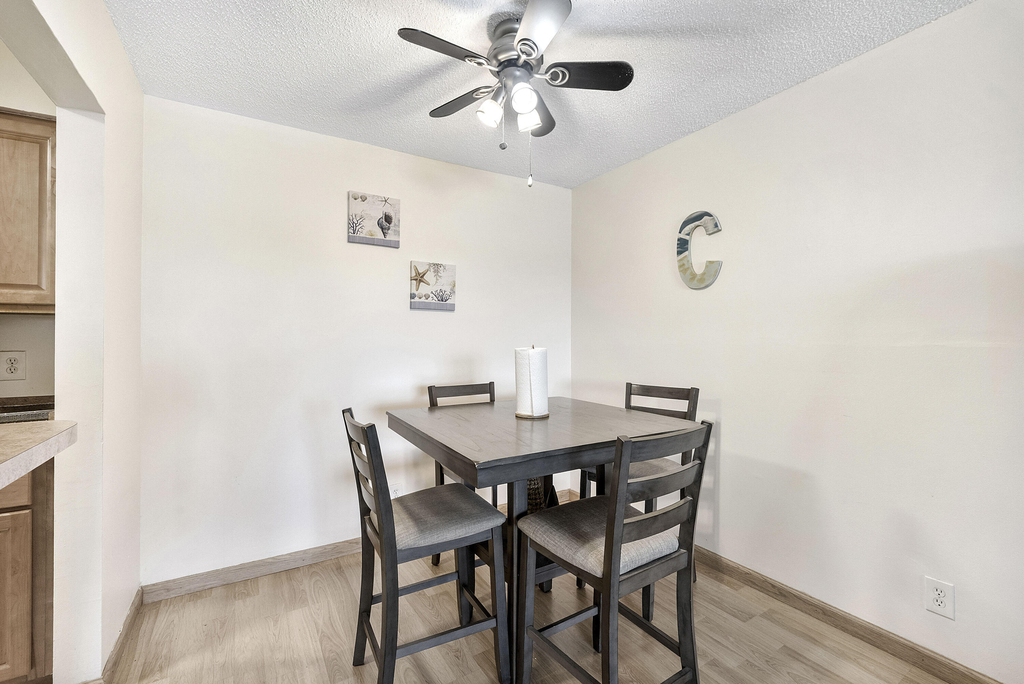 125 Shore Court - Photo 4