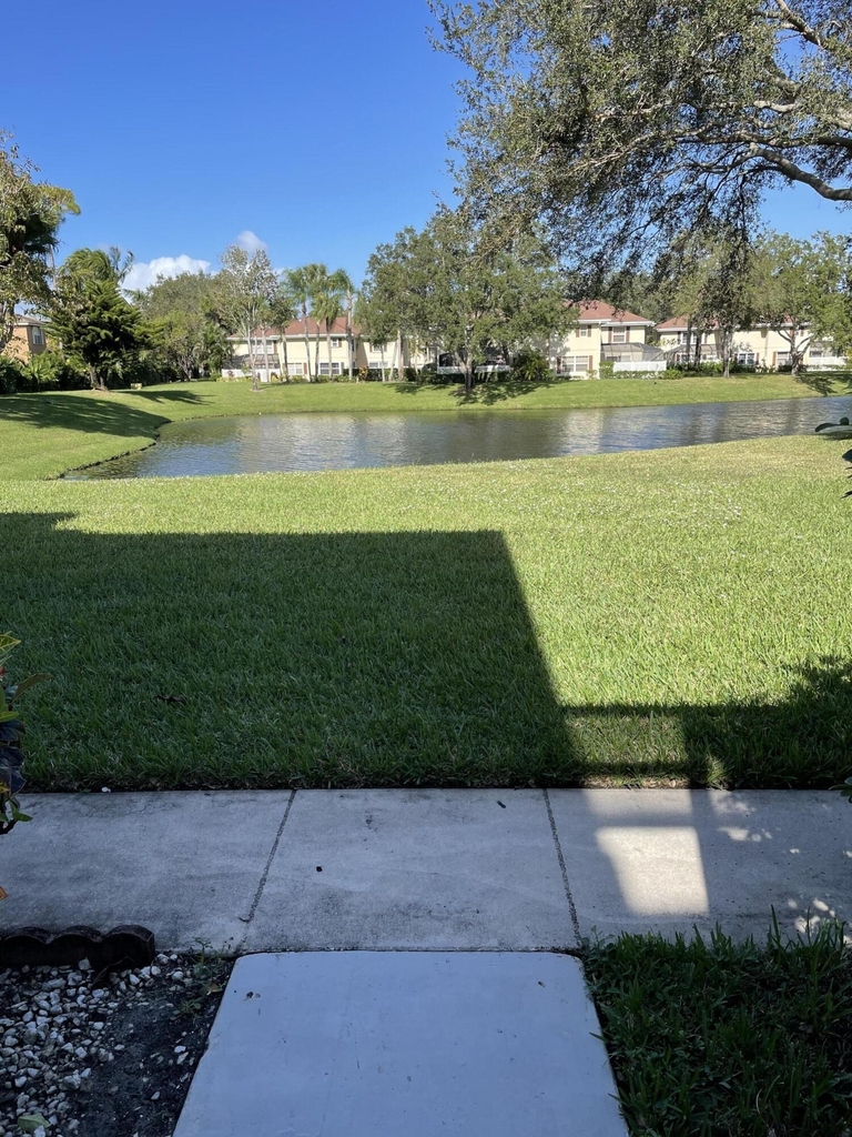 43 Essex Court - Photo 10