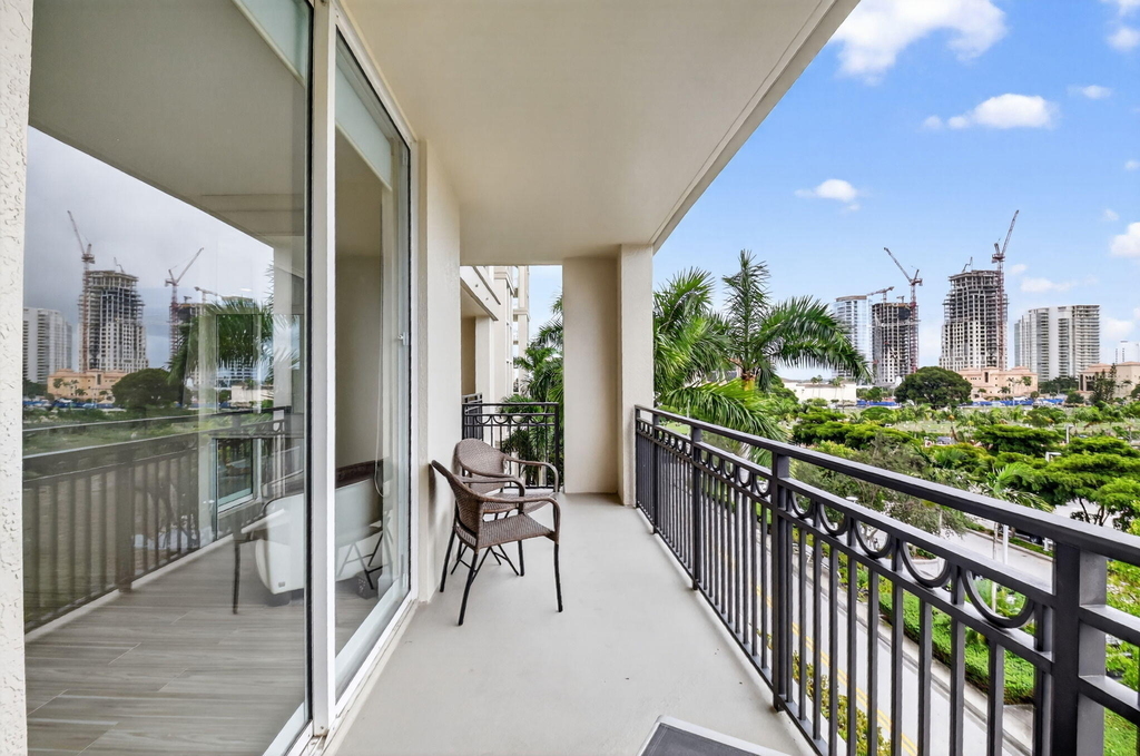 550 Okeechobee Boulevard - Photo 3