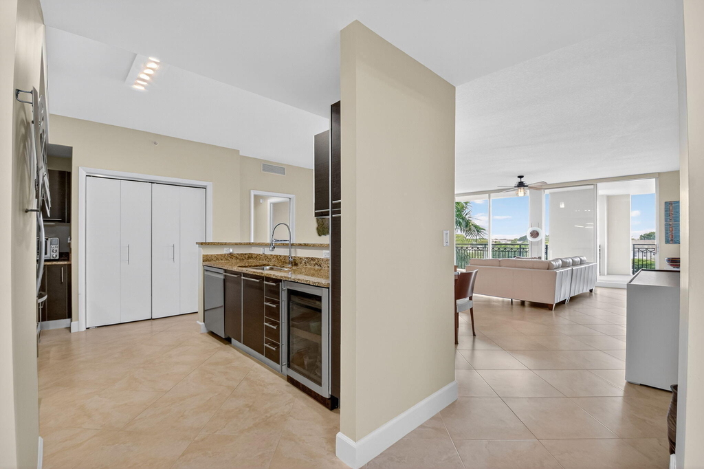 550 Okeechobee Boulevard - Photo 14