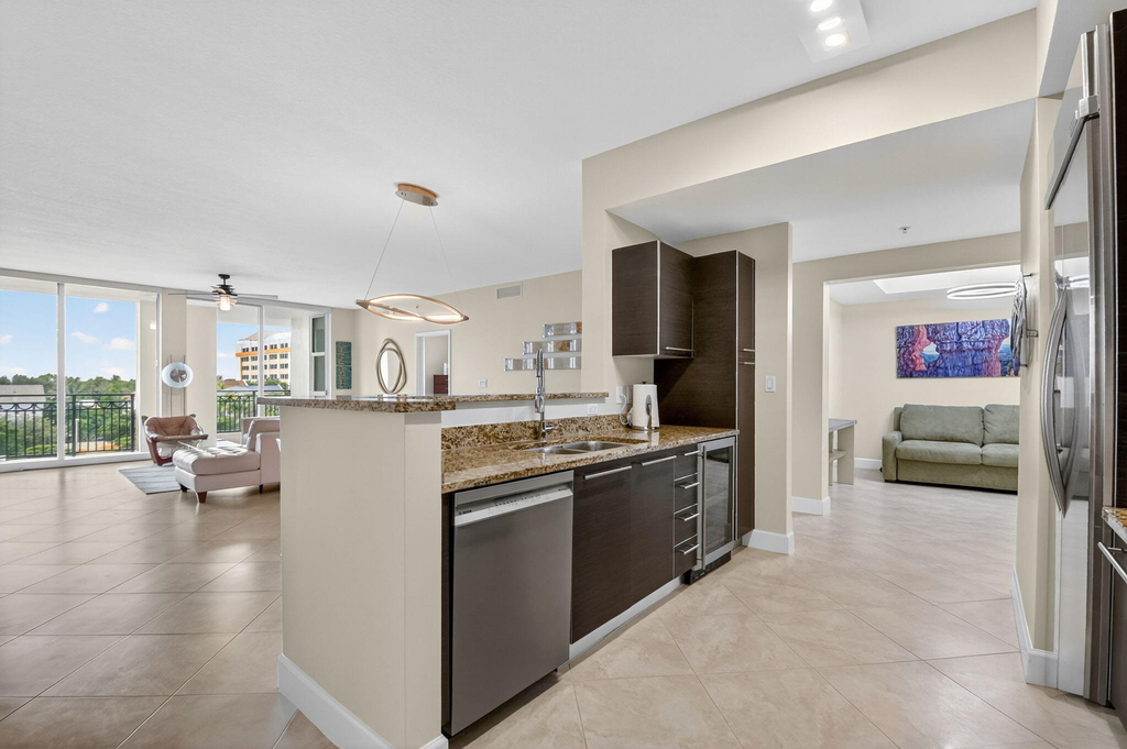 550 Okeechobee Boulevard - Photo 1