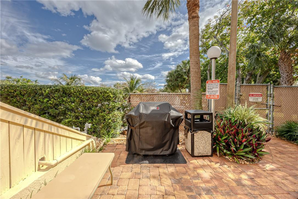2400 Ne 10th Street - Photo 23
