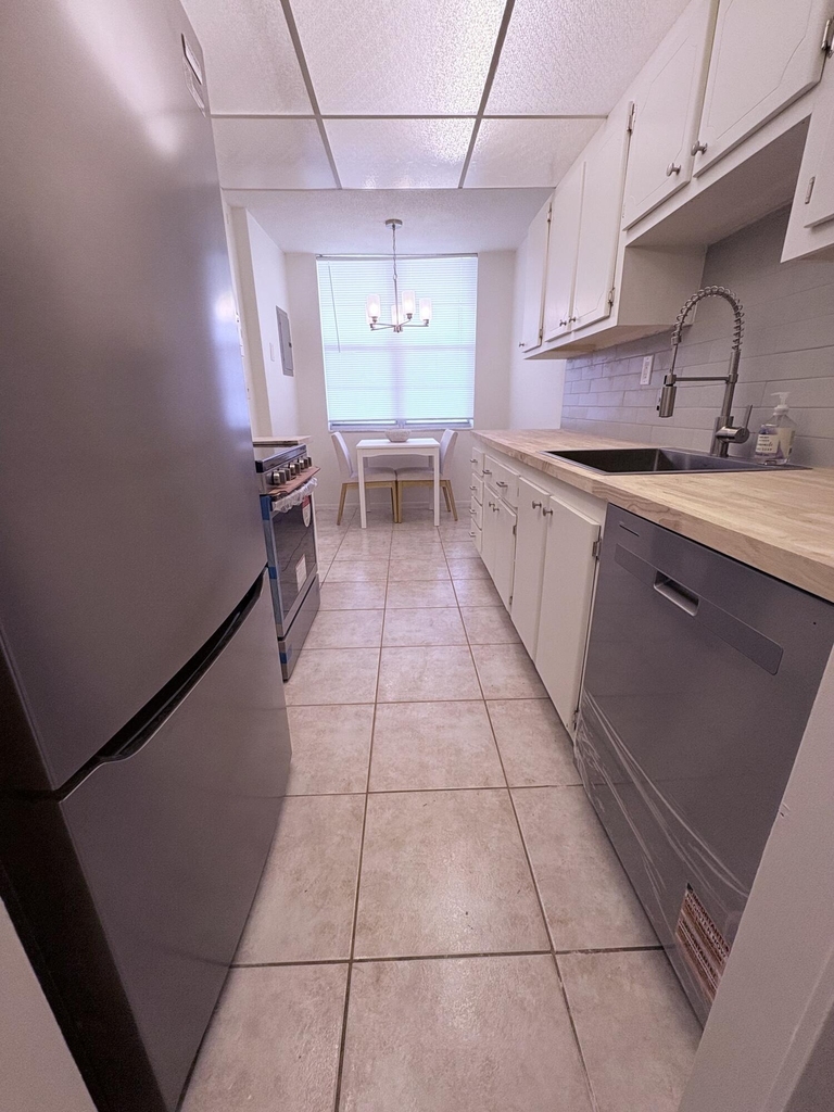 2650 Nw 49th Avenue - Photo 35