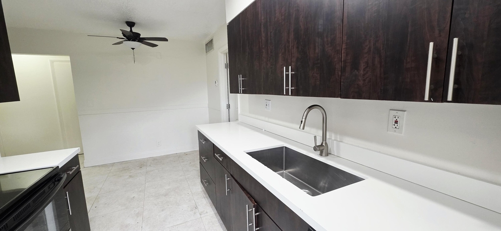 7400 Kimberly Boulevard - Photo 6